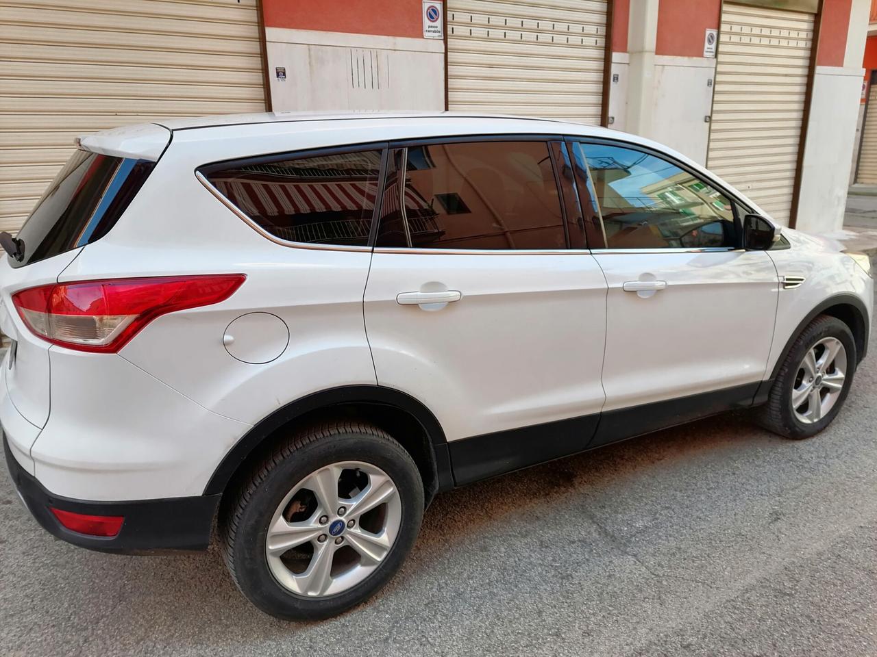 Ford Kuga 2.0 TDCI 120 CV EURO 6 TITANIUM