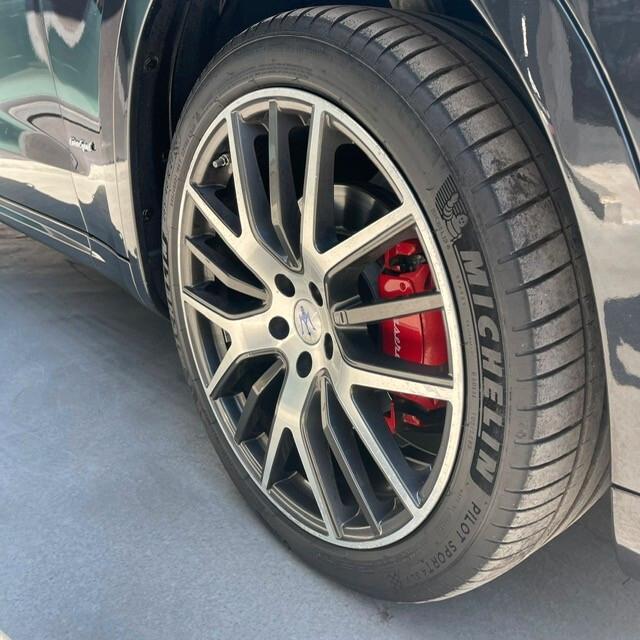 Maserati Levante V6 Diesel AWD Gransport