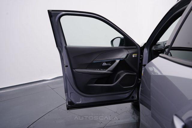 PEUGEOT 2008 Hybrid 136 e-DCS6 GT #Tetto