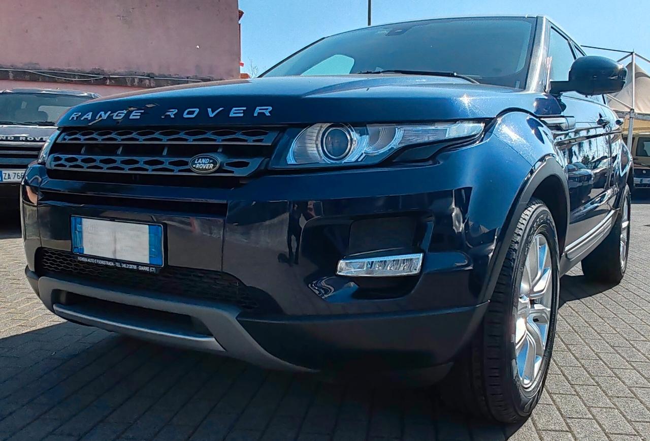 Land Rover Range Evoque 2.2 TD4 5p. Pure