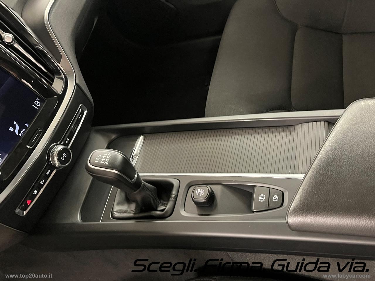 VOLVO V60 D3 STATION WAGON Business MY2020