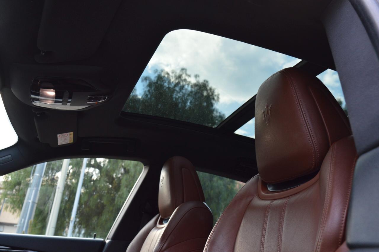 Maserati Levante V6 Diesel 275 CV AWD Granlusso