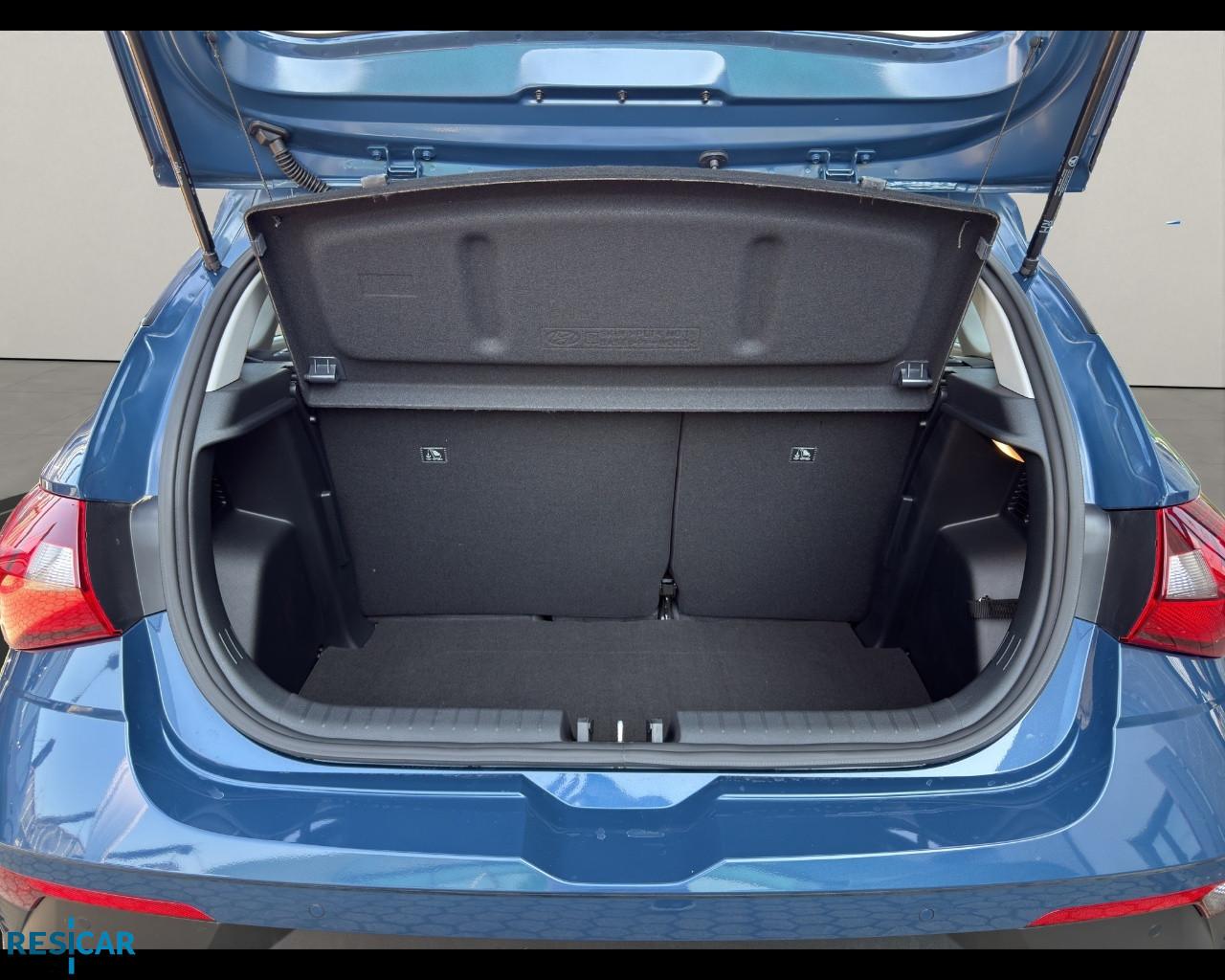 HYUNDAI I20 PE MY25 1.2 MT CONNECTLINE