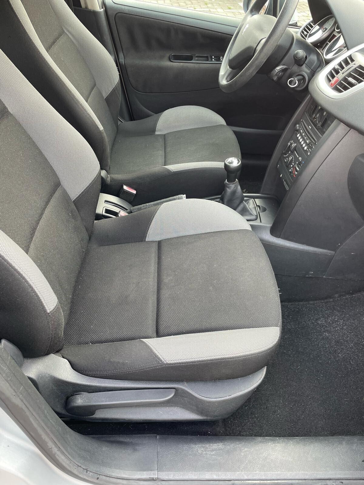 Peugeot 207 1.4 8V 75CV 5p. Energie UNI.PRO 12 MESI GARANZIA