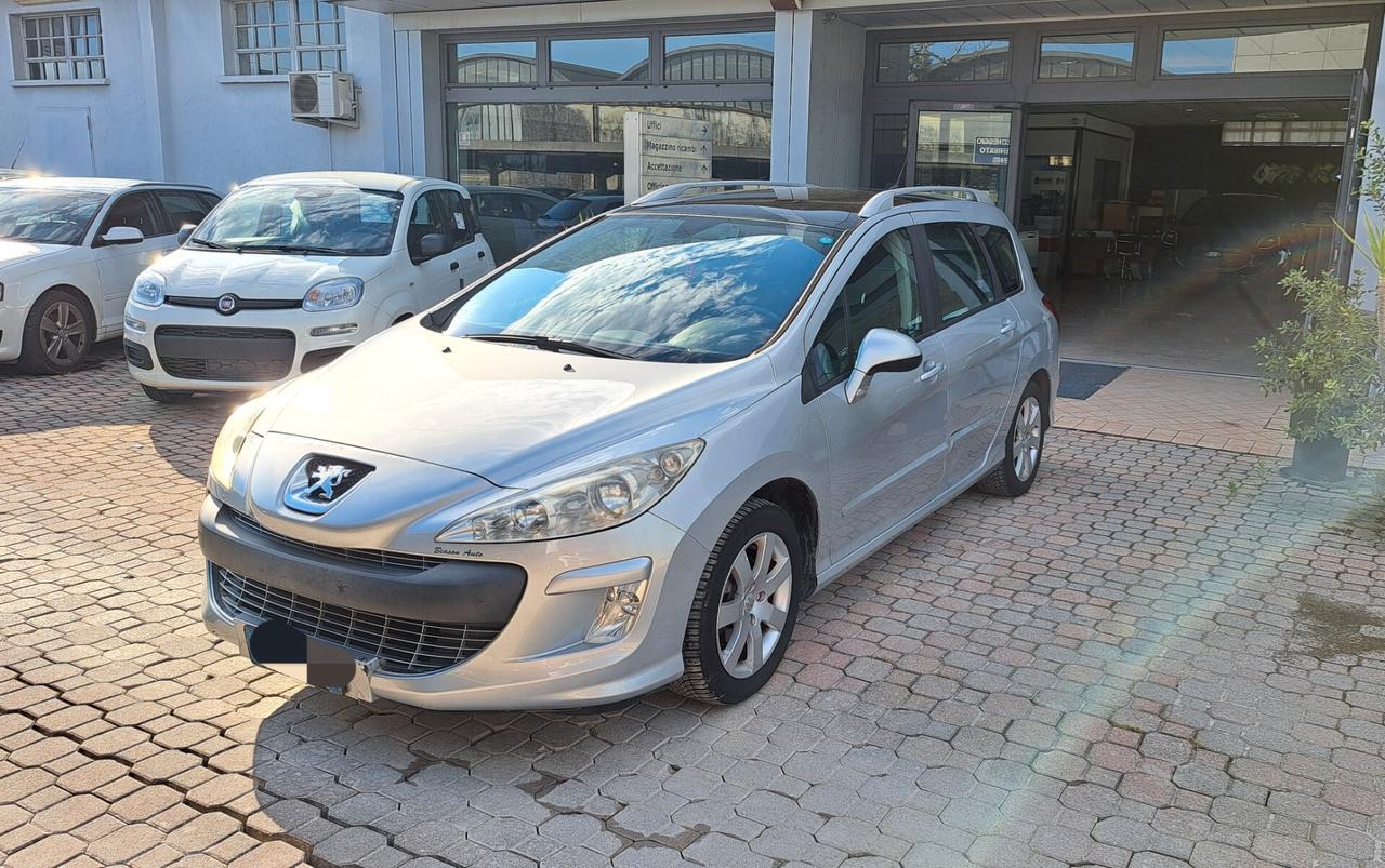 Peugeot 308 1.6 HDi 110CV SW Premium 7 Posti