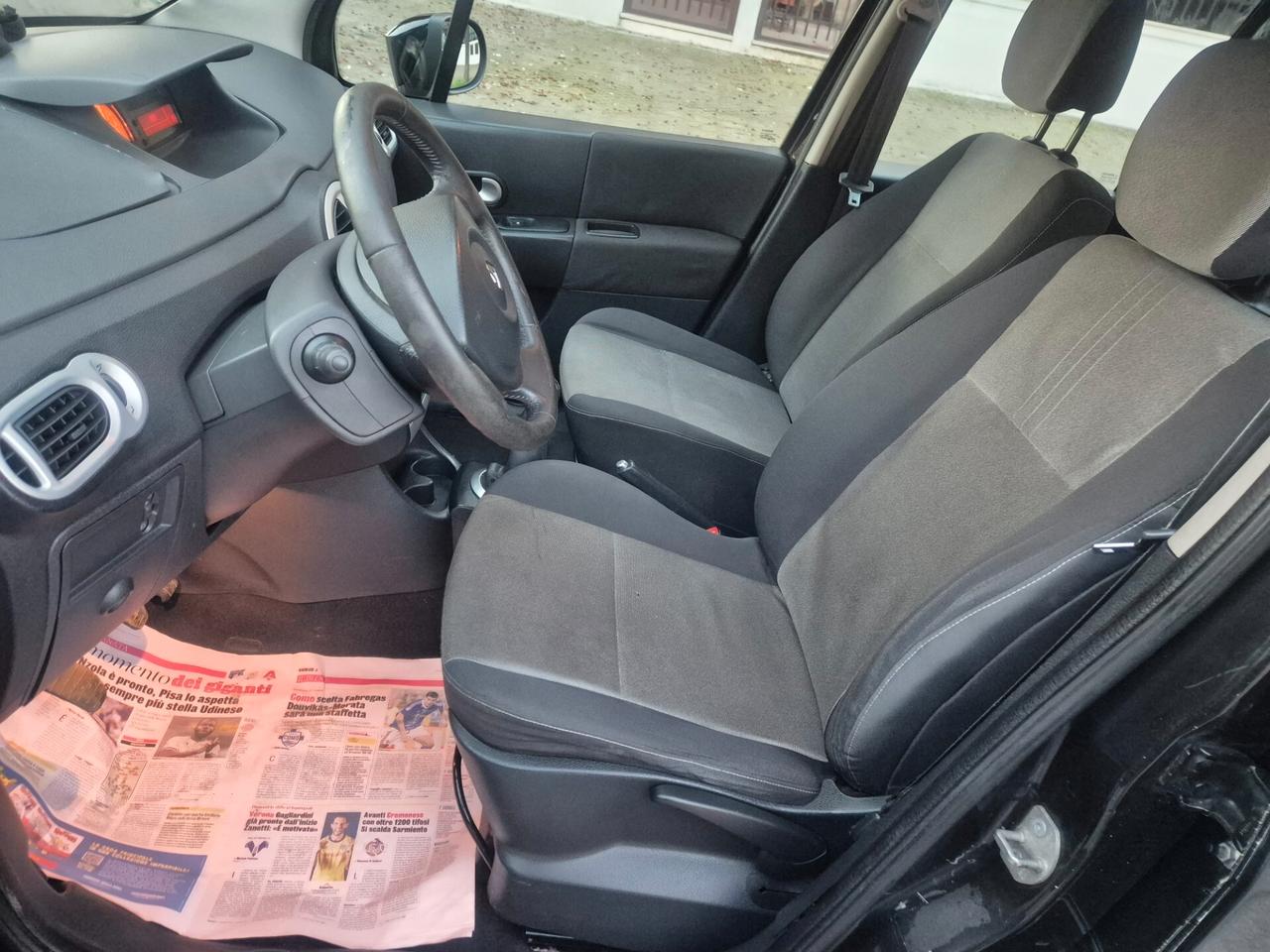 Renault Modus Grand 1.5 dCi 85CV Dynamique