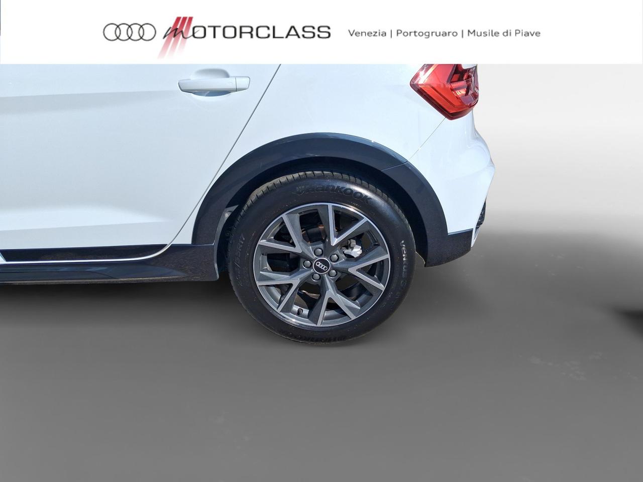 Audi A1 citycarver 30 1.0 tfsi 110cv admired s tronic
