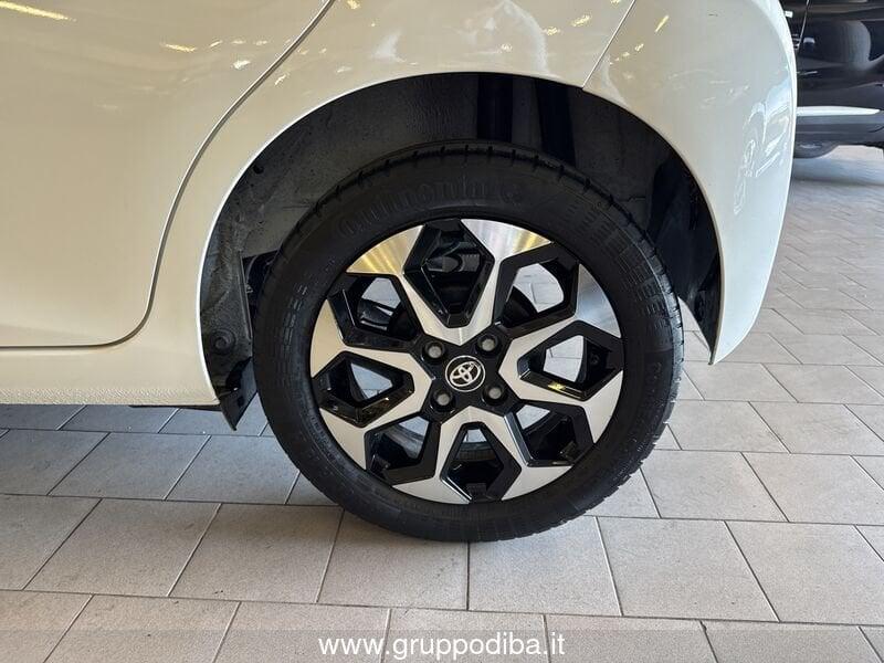 Toyota Aygo II 2018 5p 5p 1.0 x-play 72cv