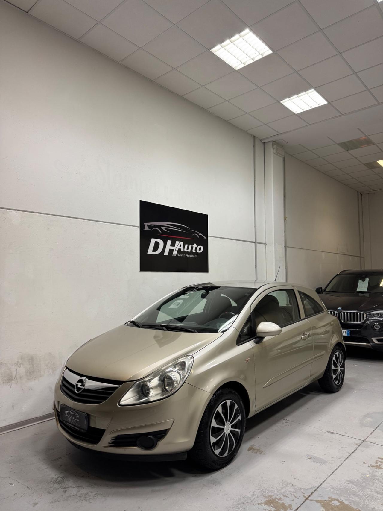 Opel Corsa 1.2 3 porte Sport