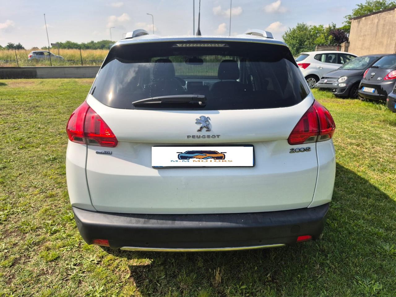 Peugeot 2008 120cv Outdor Adatta Neopatentati