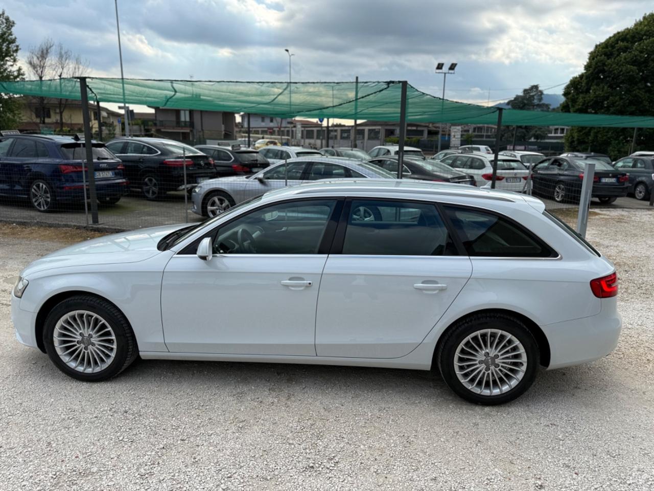 Audi A4 Avant 2.0 TDI 150 CV multitronic Ambiente Uniprop Euro5