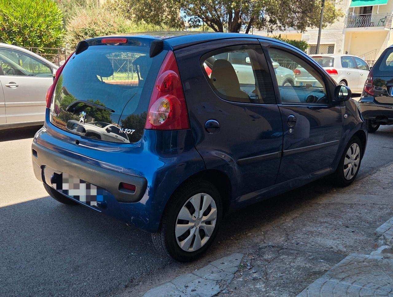 Peugeot 107 / Citroen C1 1.0 68CV 5p. Sweet Years