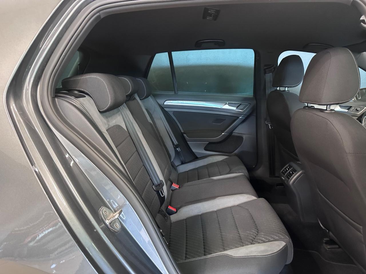 Volkswagen Golf 5 Porte Golf 5p 1.6 tdi Highline 115cv