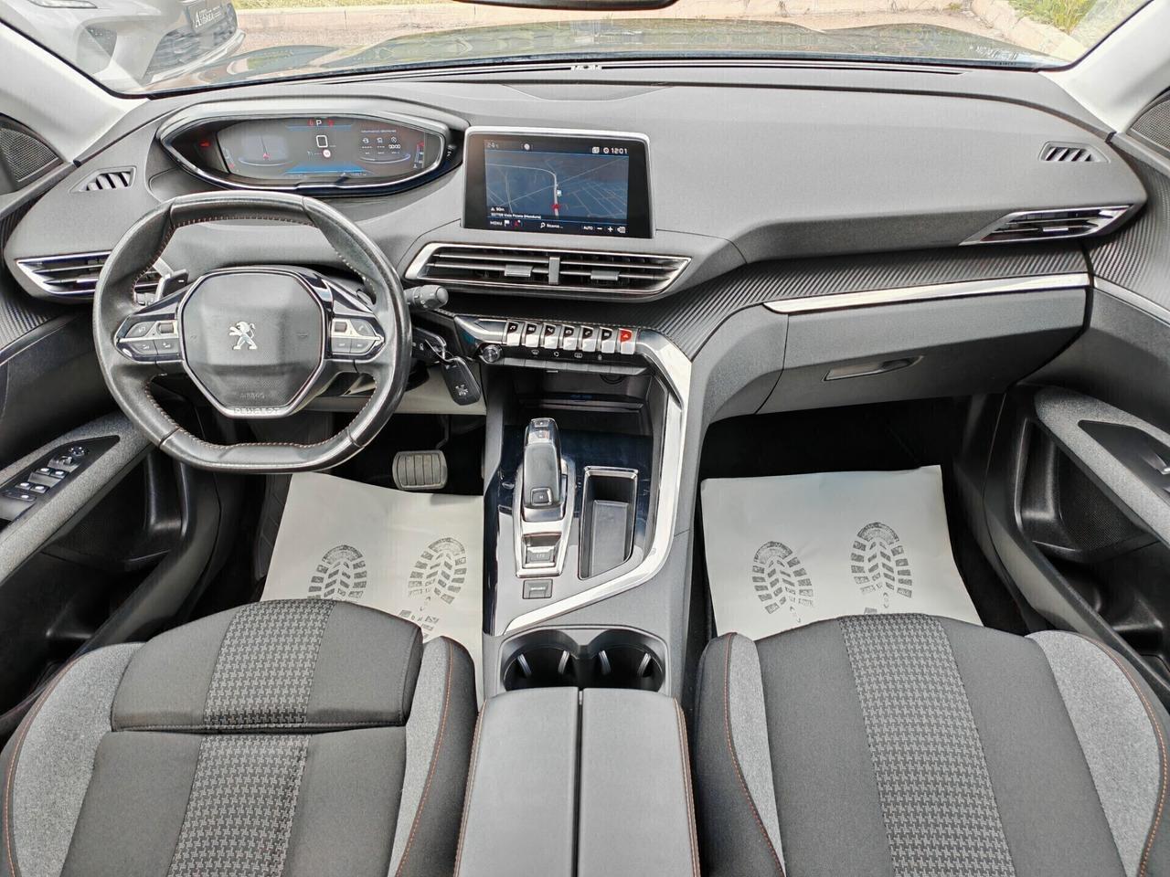 Peugeot 3008 1.5BlueHDi Allure navig led 2021