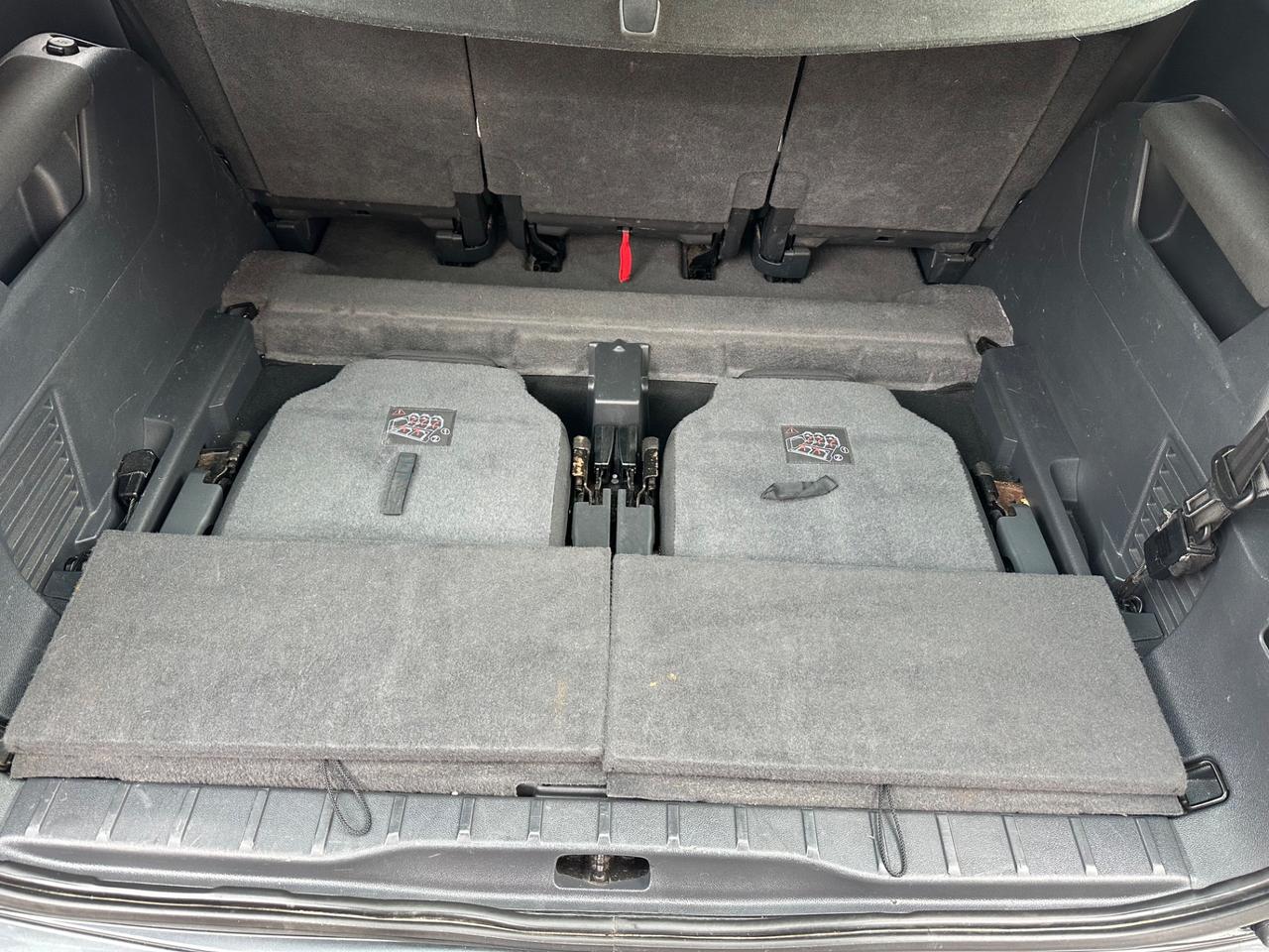 Peugeot 5008 1.6 HDi 115CV 7 posti euro 5