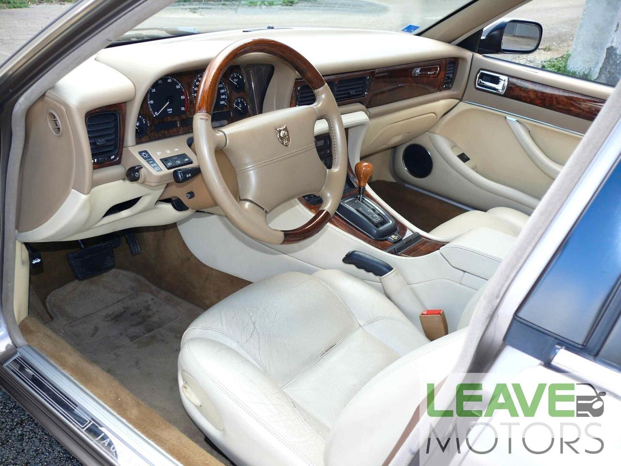 Jaguar XJ6 Sovereign 3.2 cat automatic (M1436)