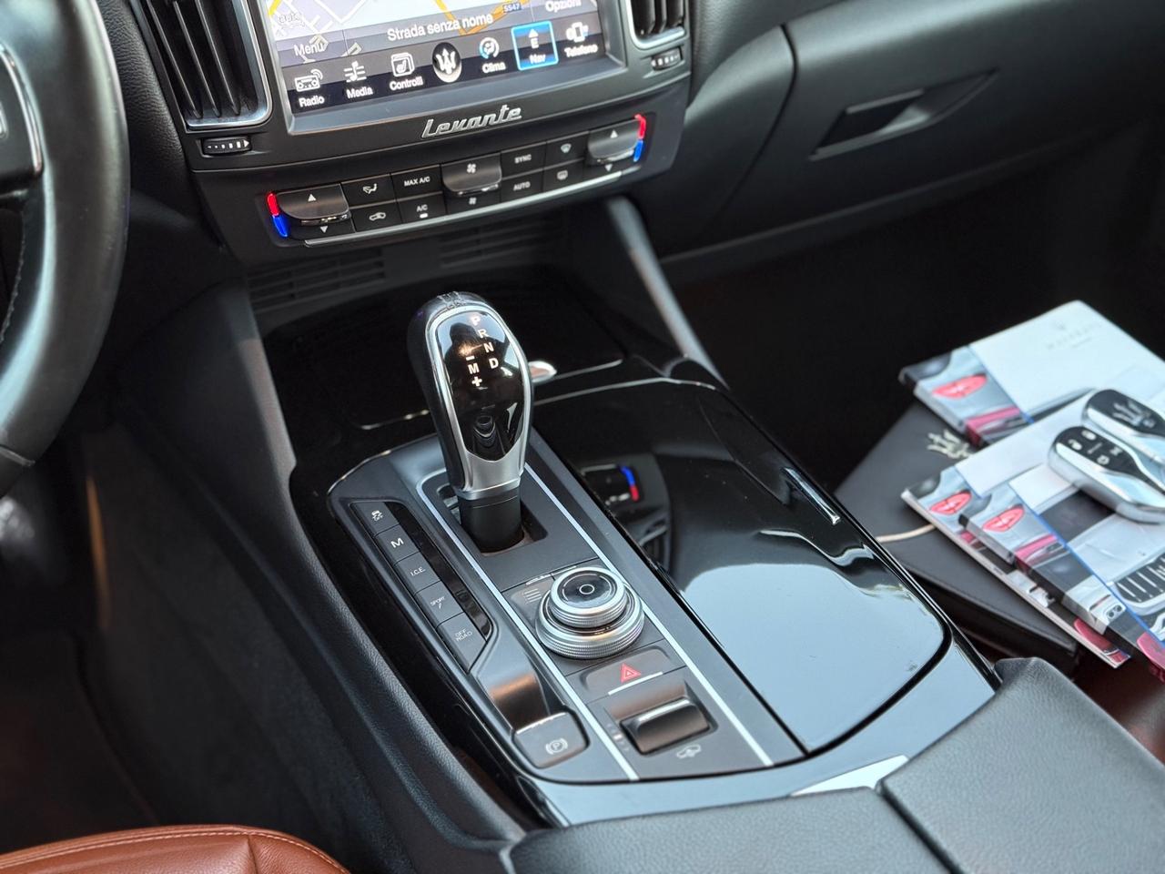 Maserati Levante 3.0 V6 250CV AWD