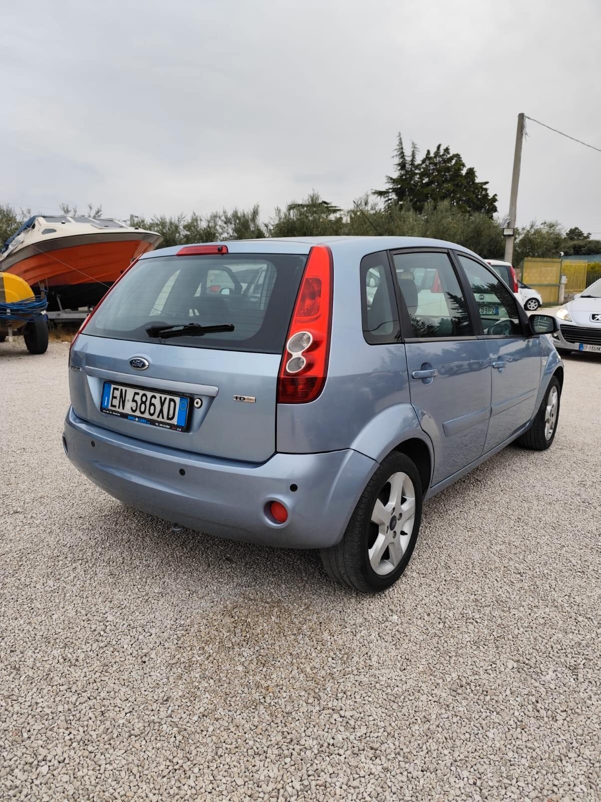 Ford Fiesta 1.4 TDCi 5p. Ghia