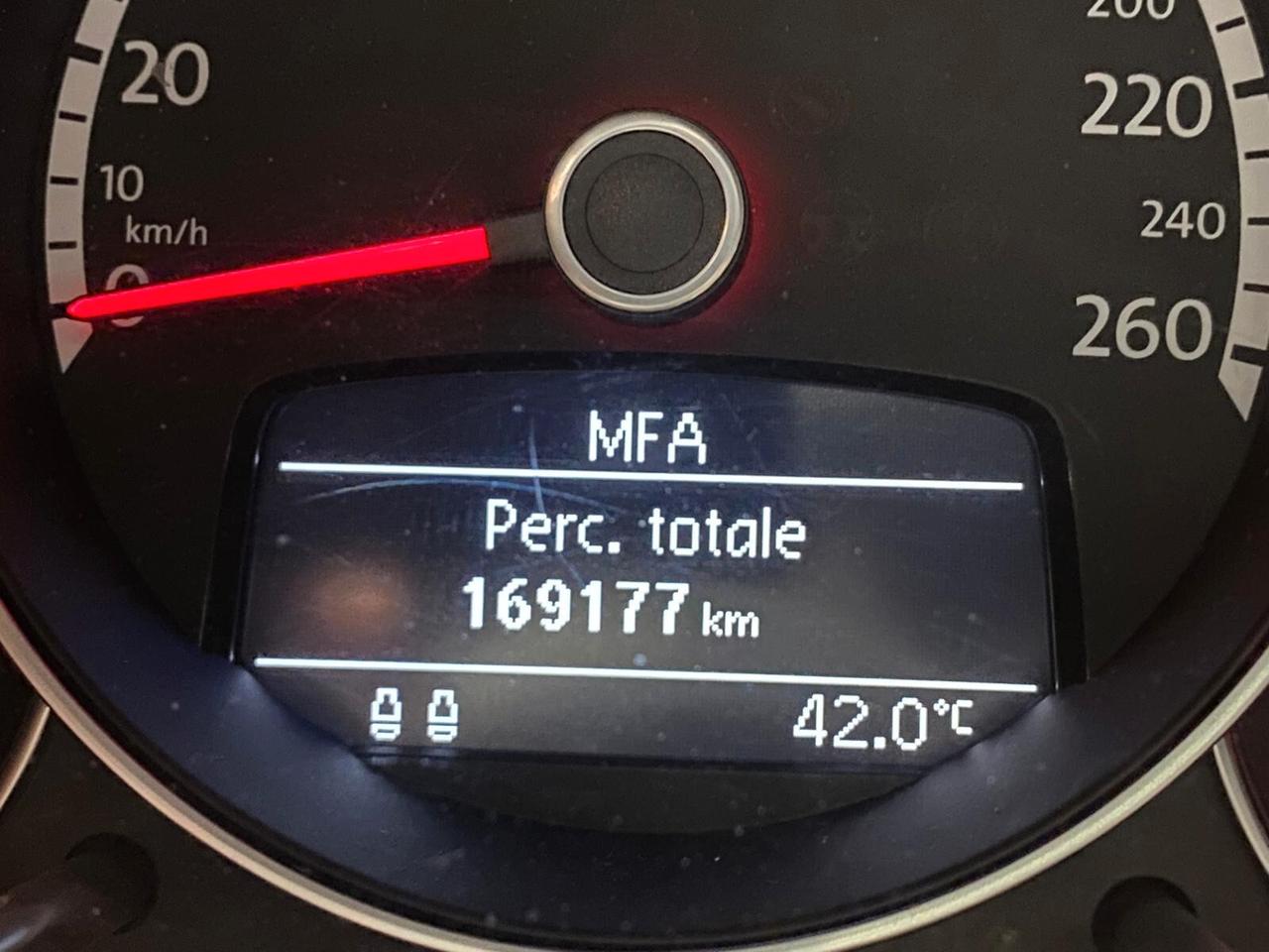 Volkswagen Maggiolino 1.6 Diesel - 2012