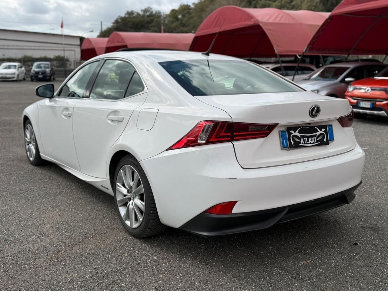 Lexus IS 300 Hybrid Luxury