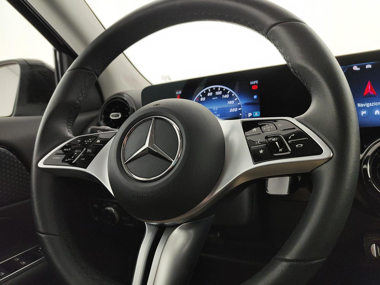 Mercedes-Benz GLA 180 d Advanced auto