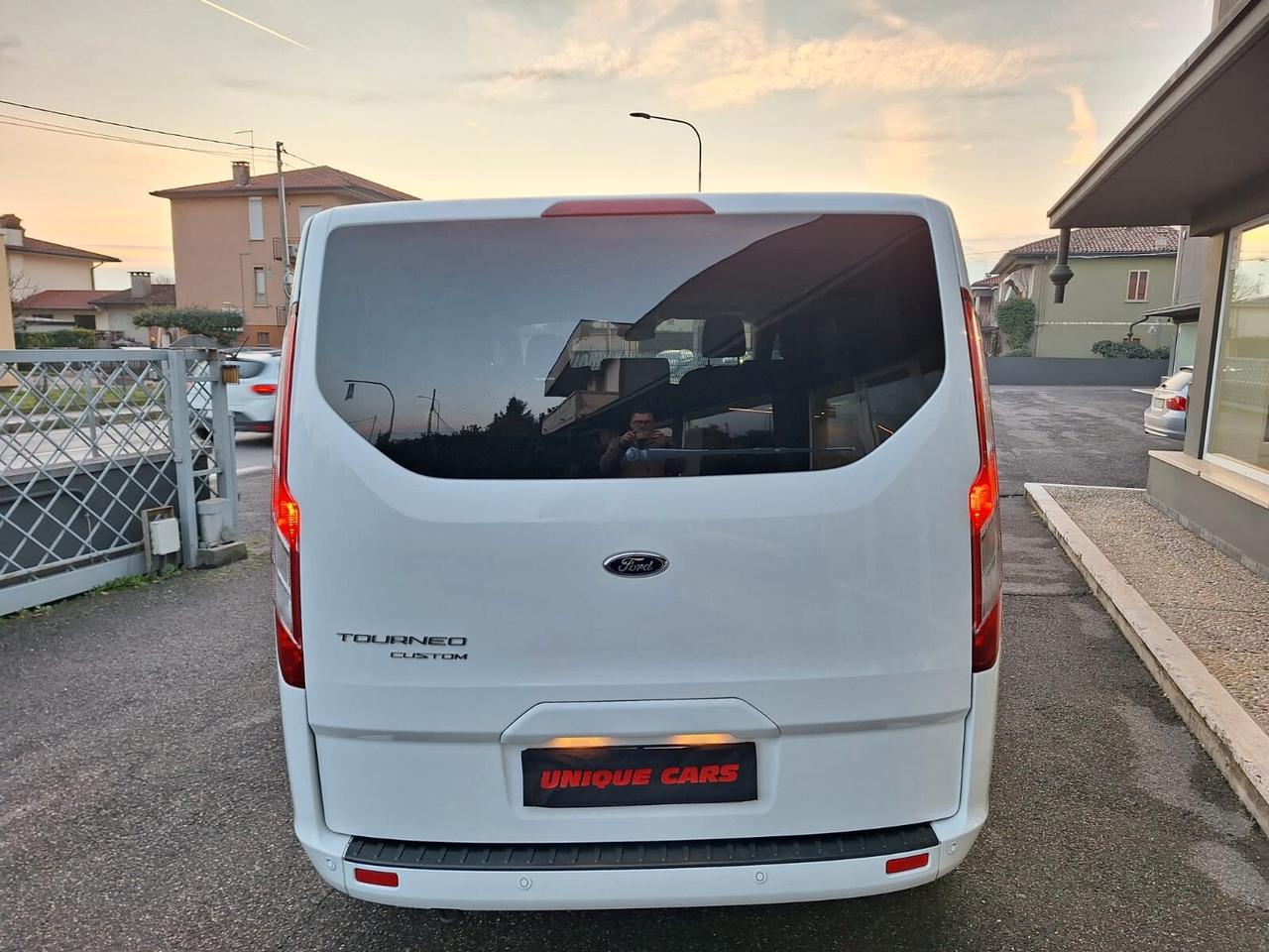 Ford Tourneo Custom AUTOCARRO 6 POSTI 320 2.0 EcoBlue 130CV PL Titanium