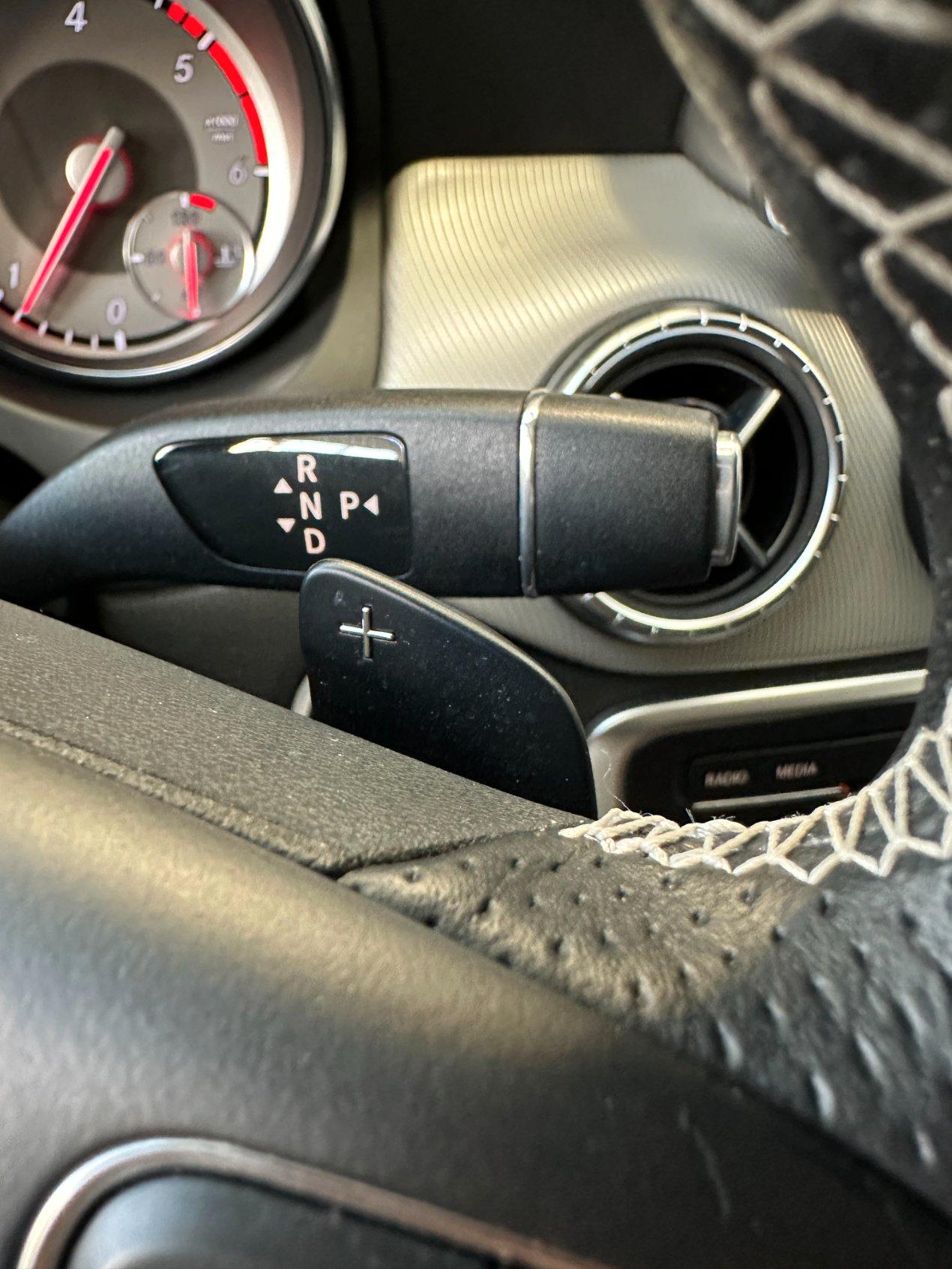Mercedes CLA SW 220 d Sport 4matic auto - 18" - Camera - Navigatore