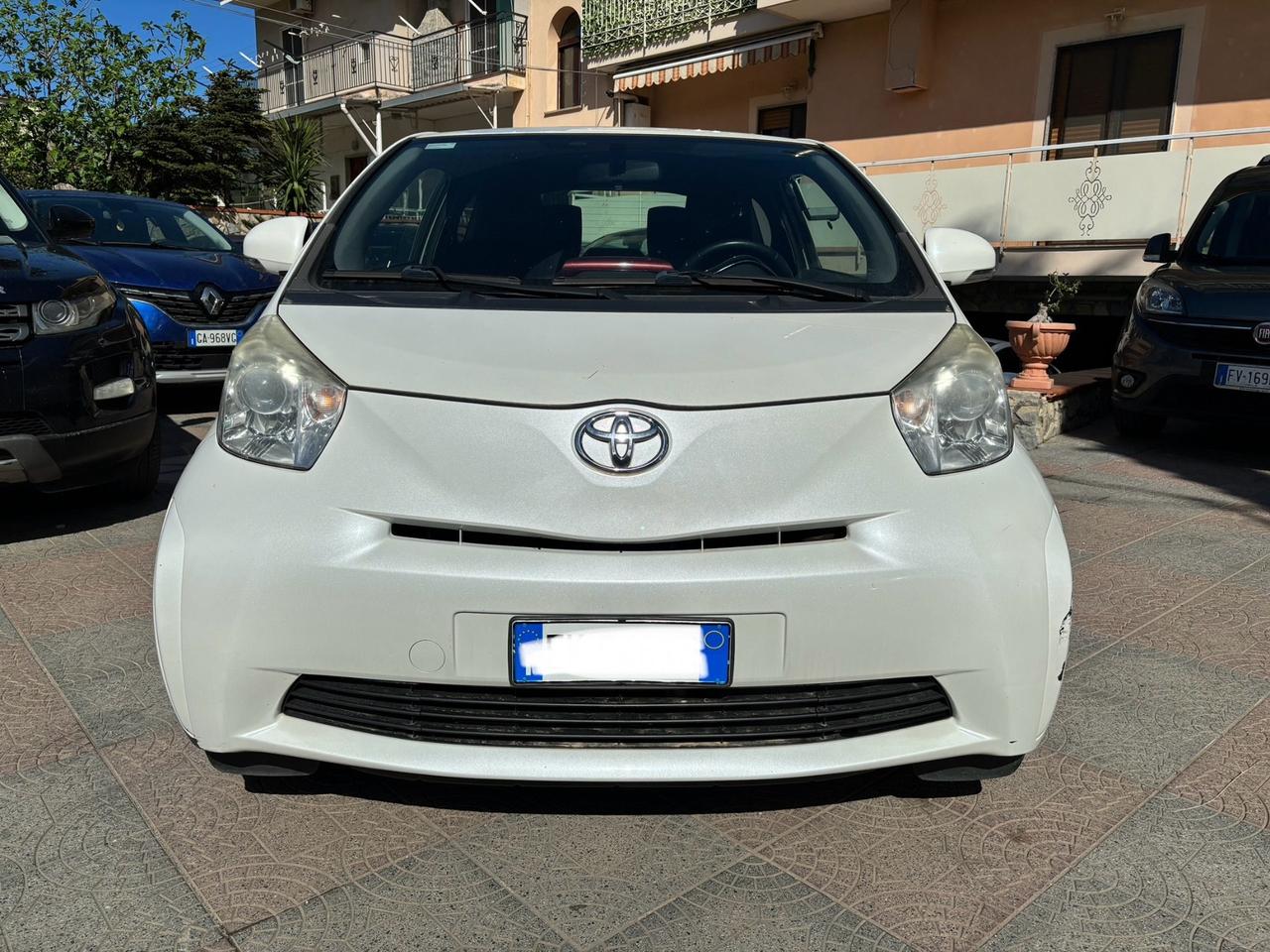 Toyota iQ 1.0 CVT Lounge