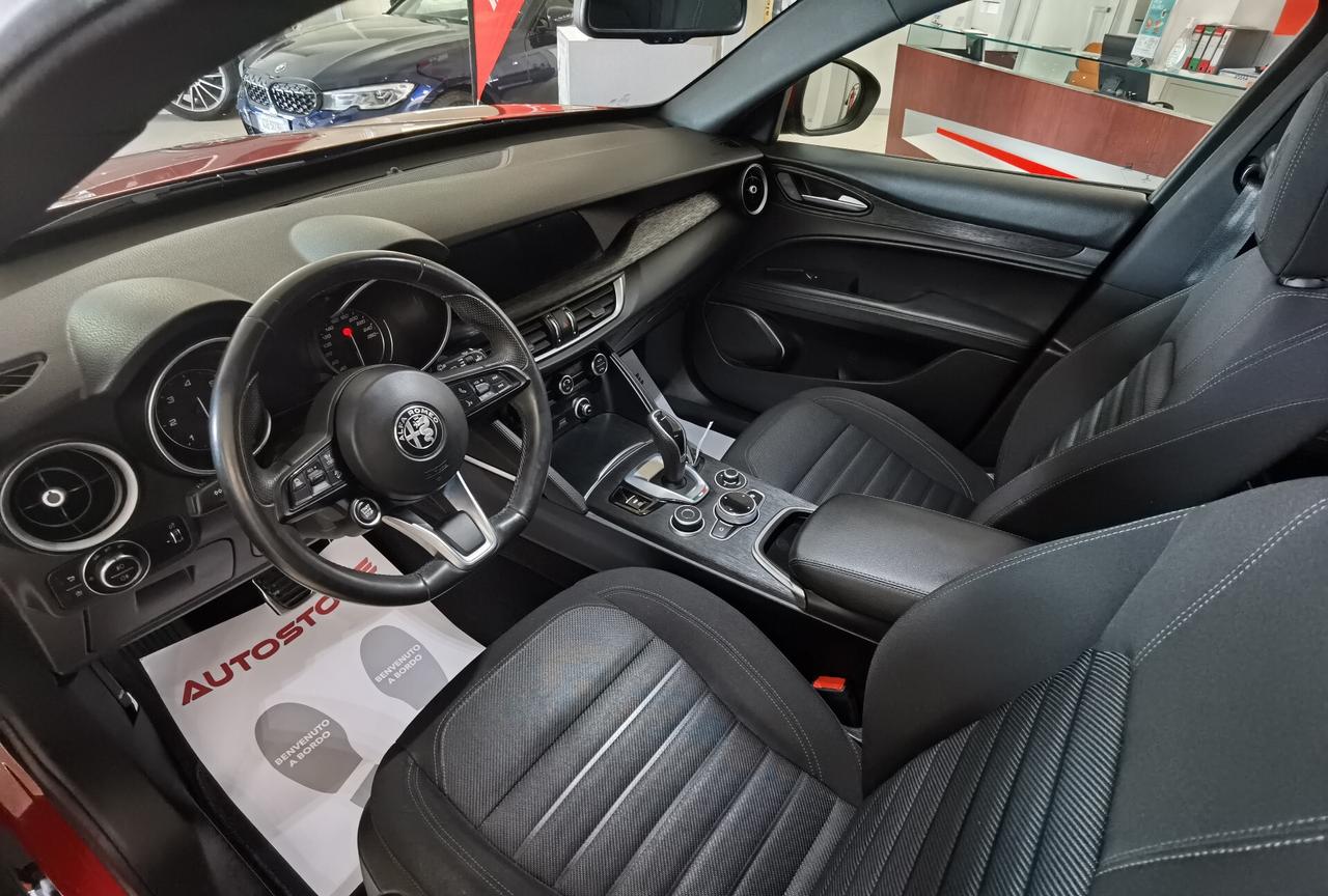 Alfa Romeo Stelvio 2.2 Td AT8 Q4 Business