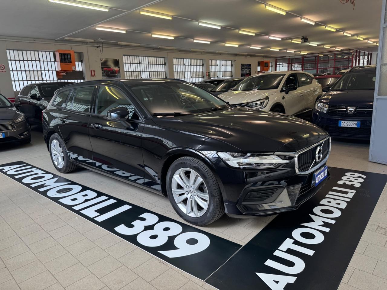 Volvo V60 B4 (d) Geartronic Momentum Business