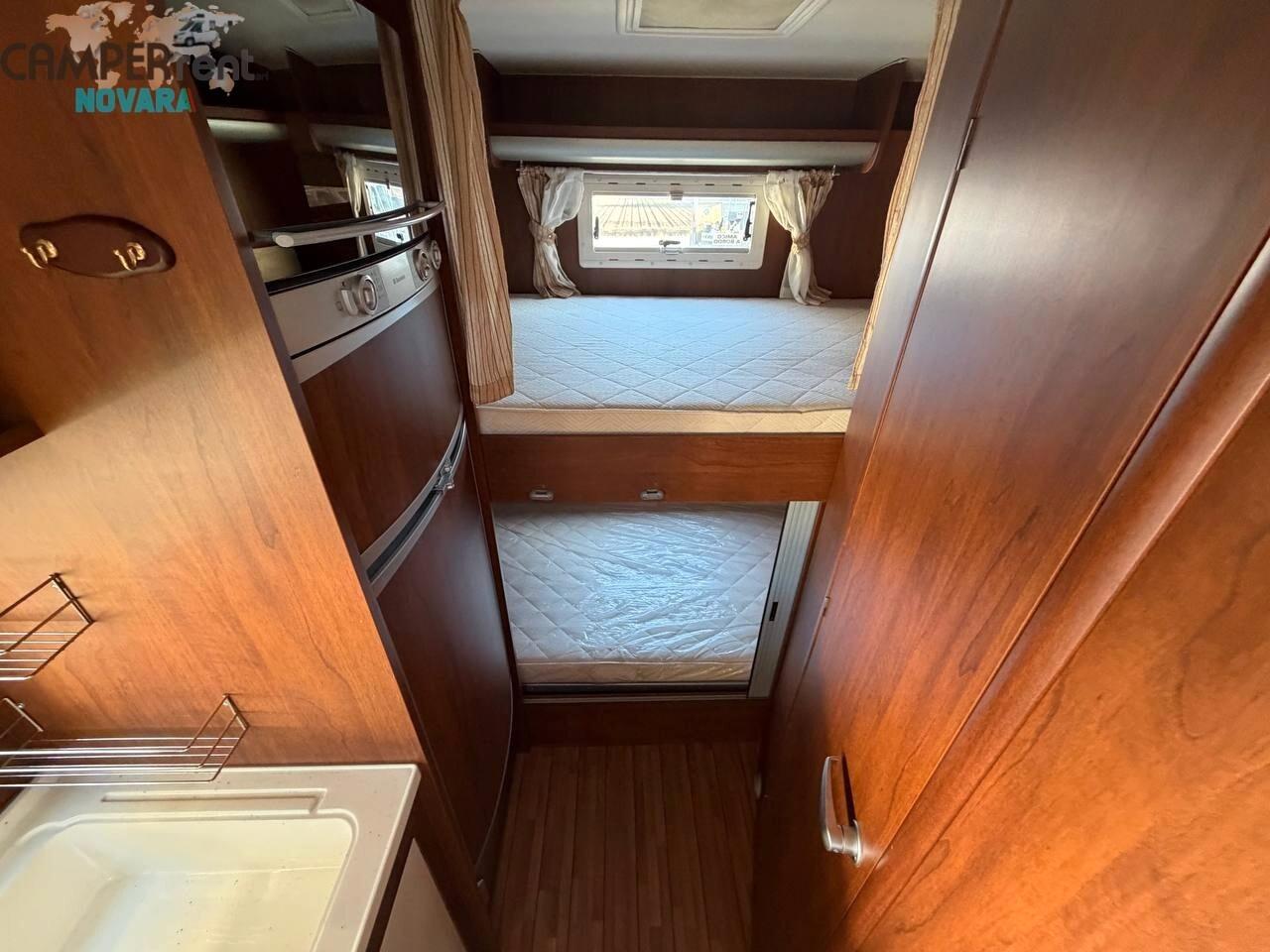 Elnagh PRINCE 47 - MANSARDATO LETTI MAXI IN CODA