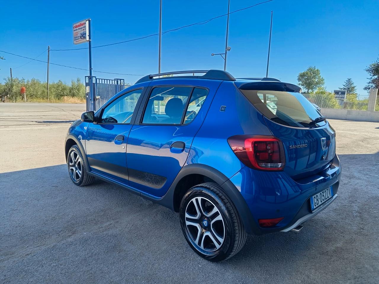 Dacia Sandero Stepway 1.0 TCe 100CV ECO-G 15th Anniversary