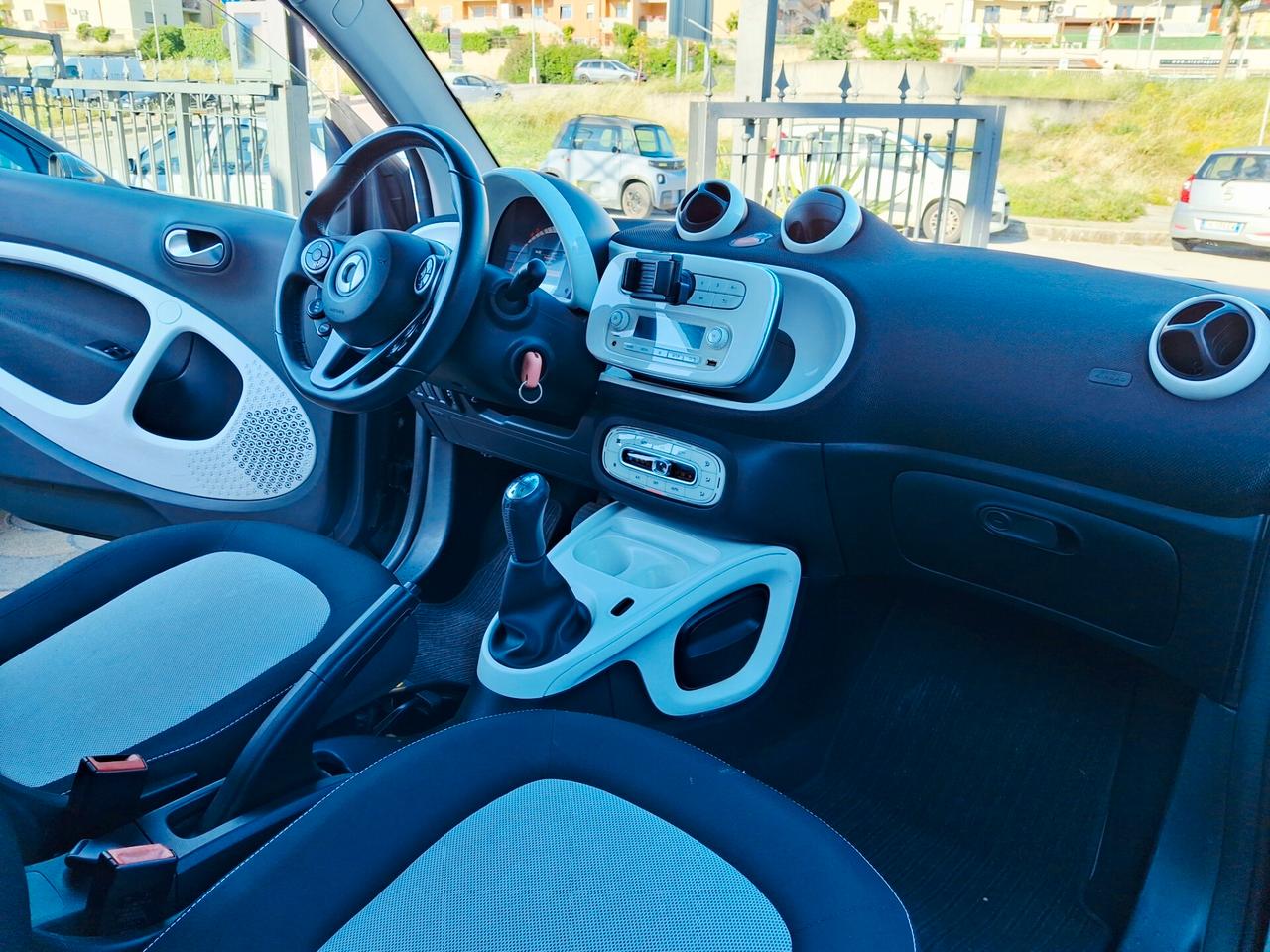 Smart ForTwo 1000 62 kW coupé passion