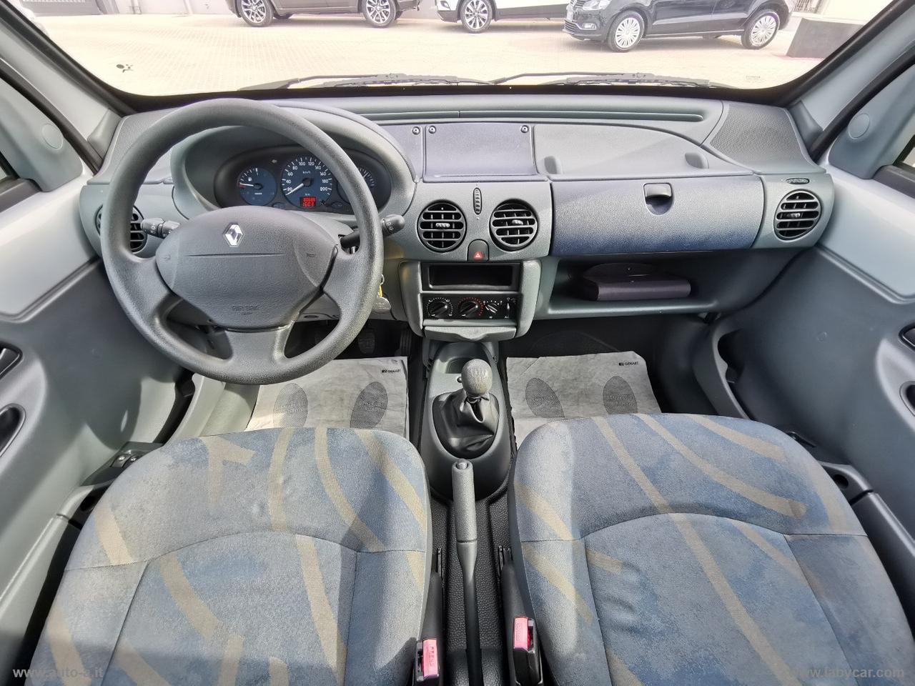 RENAULT Kangoo 1.2 RXE