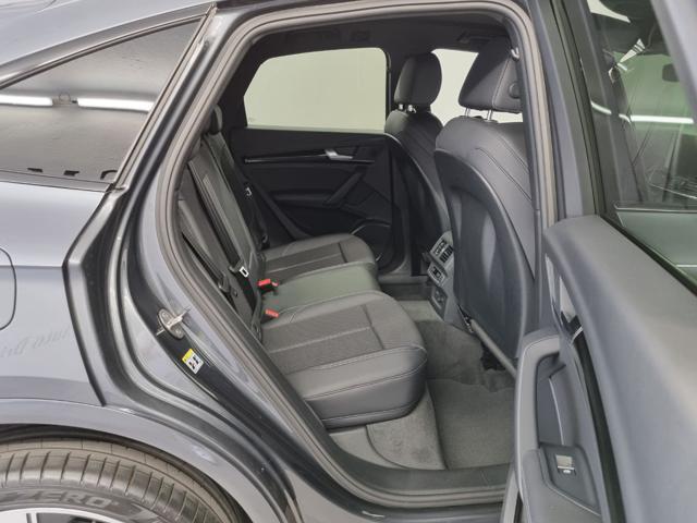 AUDI Q5 40 TDI 204 CV quattro Identity Black SLINE STRONIC
