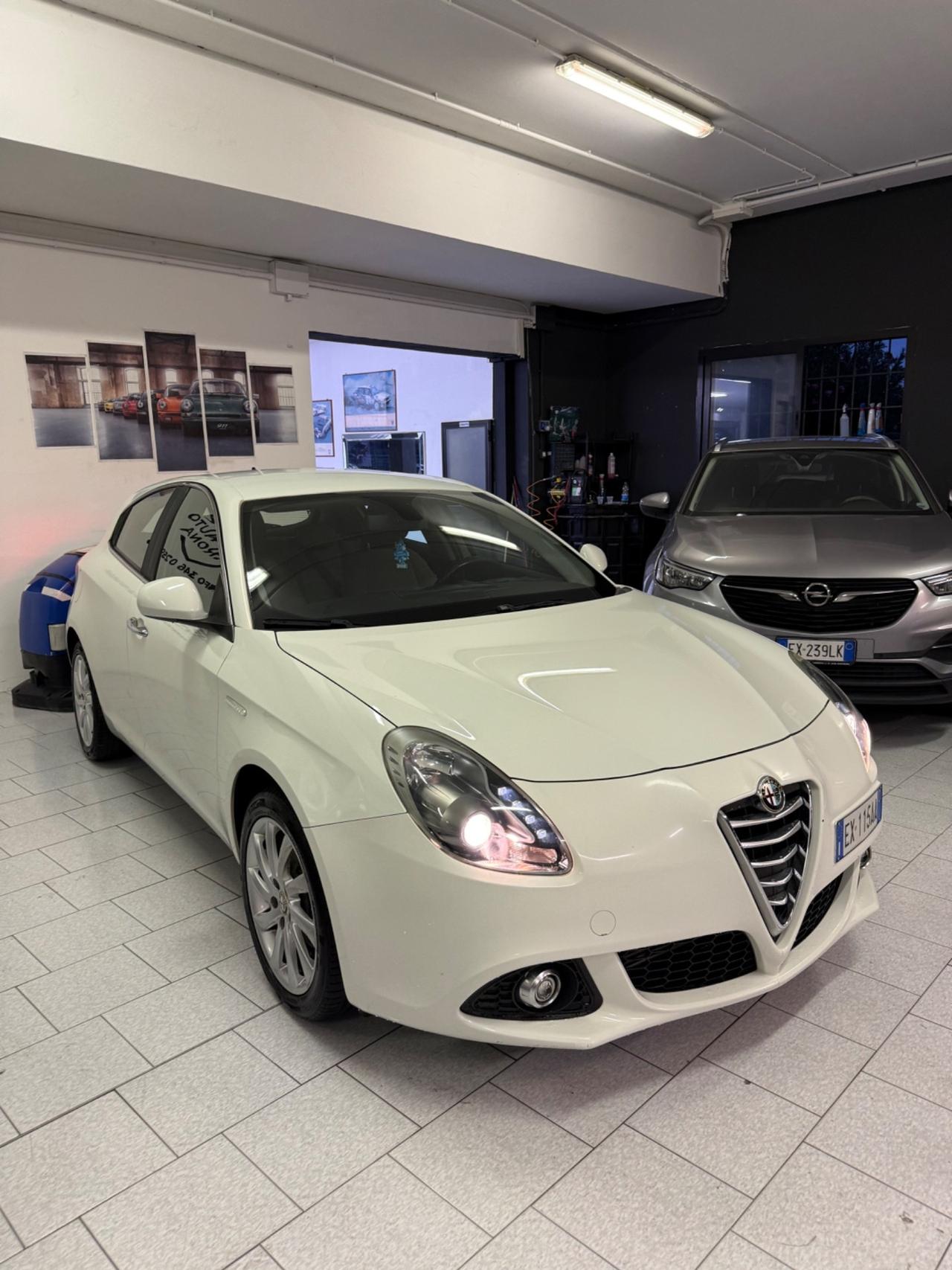 Alfa Romeo Giulietta 1.6 JTDm-2 105 CV Exclusive