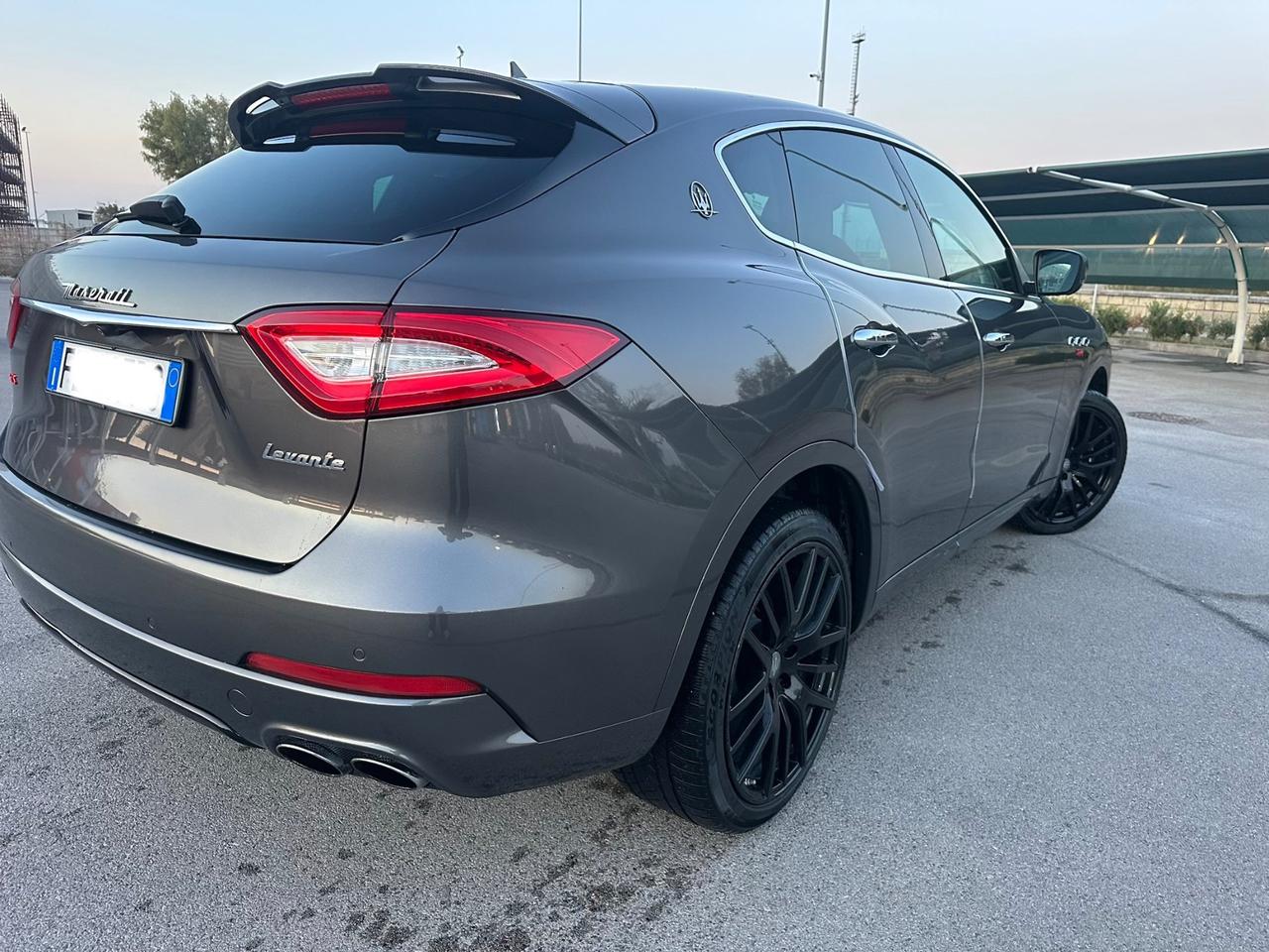 Maserati Levante V6 430 CV S AWD Granlusso