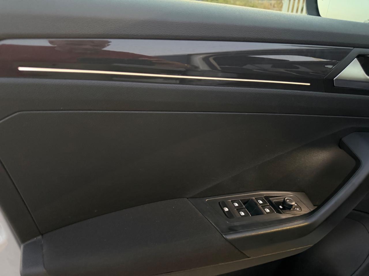 VOLKSWAGEN T-ROC 2.0 TDI 150 DSG 4MOTION TETTO