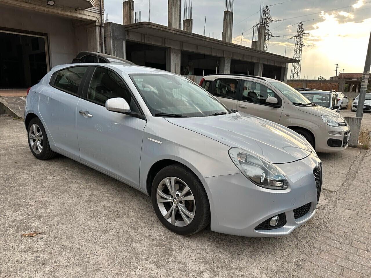 Alfa Romeo Giulietta 1.6 JTDm-2 105 CV Distinctive