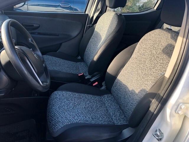 Lancia Ypsilon 0.9 TwinAir 5 porte Metano Ecochic Elefantino Blu