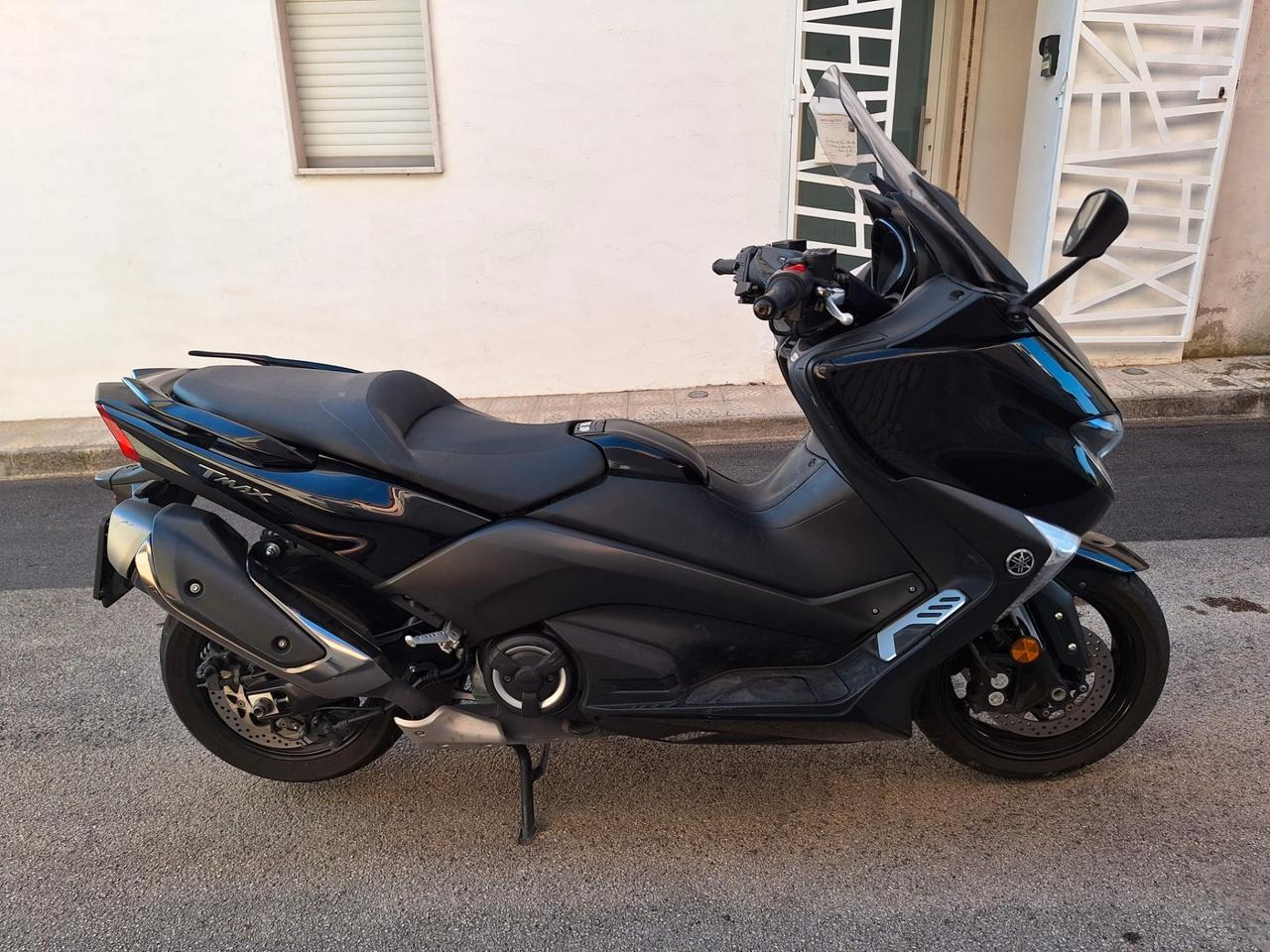 Yamaha T Max SX