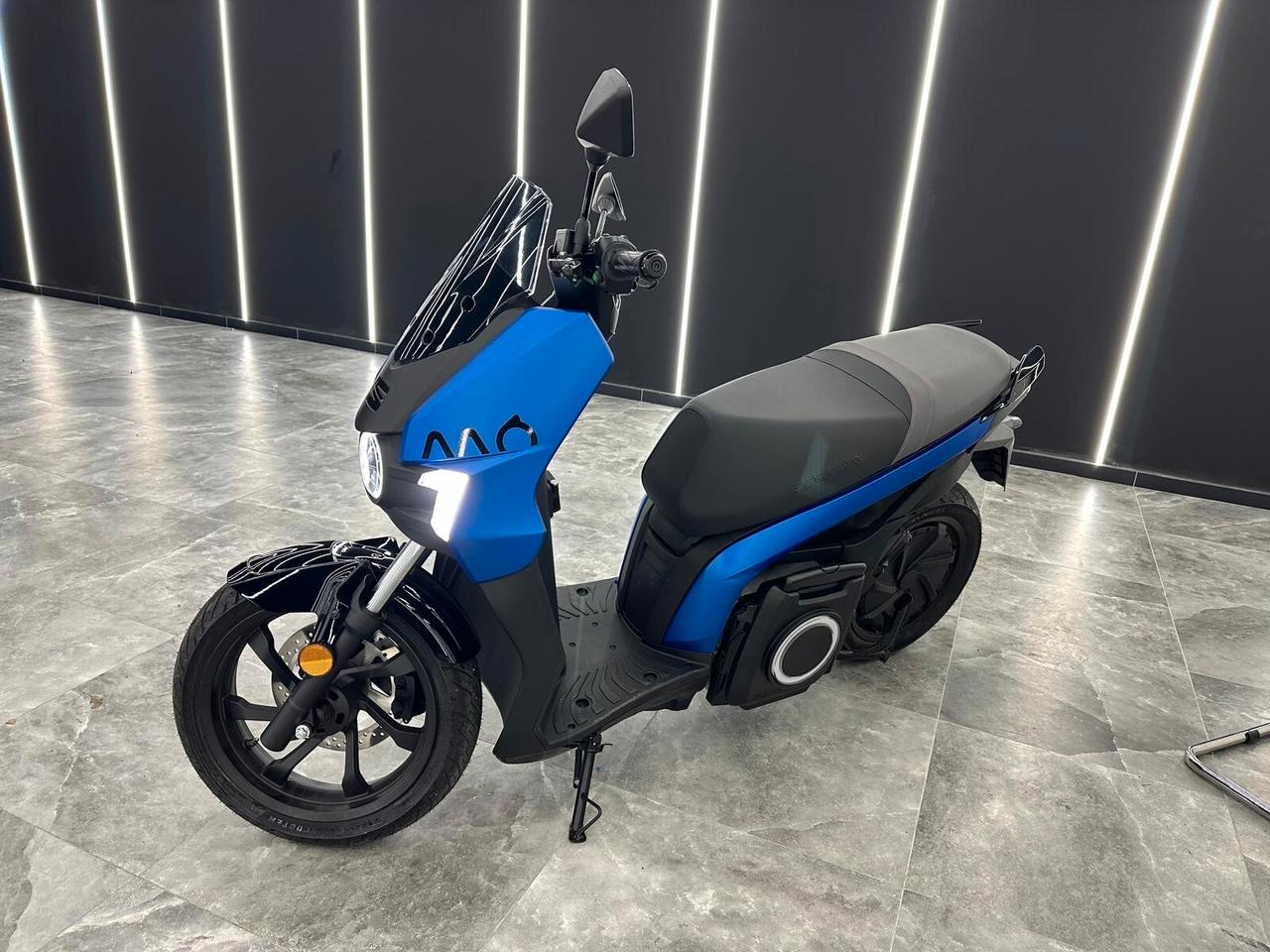 Seat Mo eScooter 125 125R9kW MY23