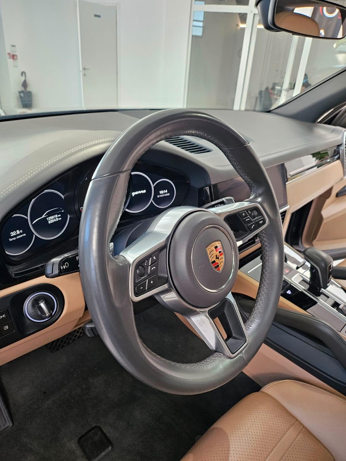 Porsche Cayenne 3.0 V6