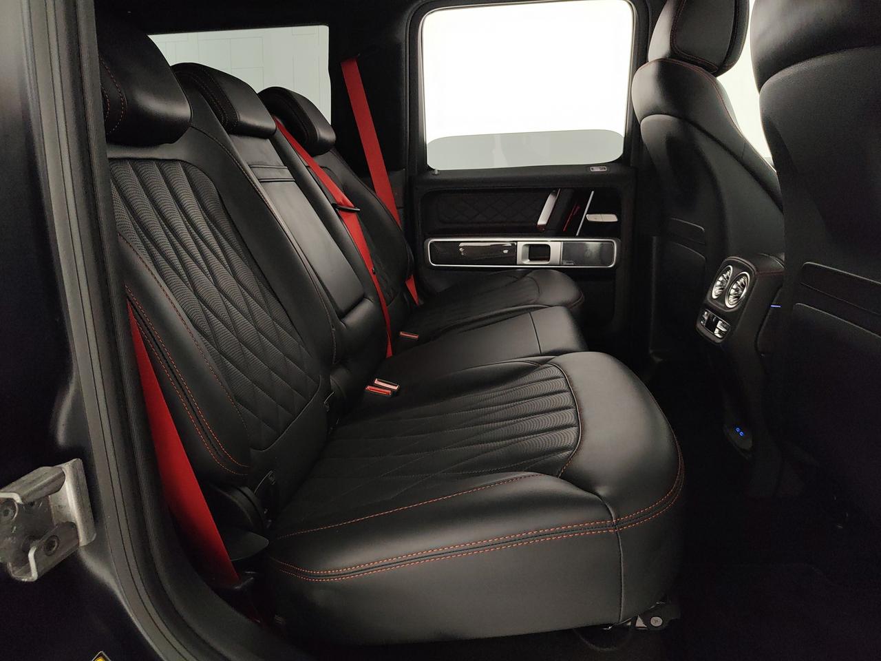 Mercedes-Benz G AMG 63 585cv auto