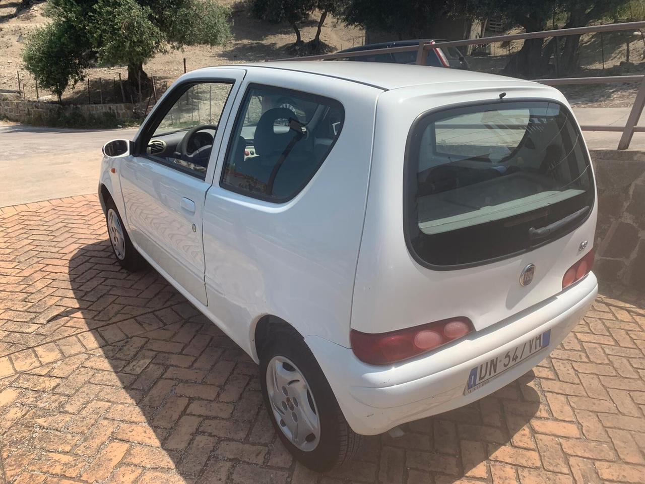 Fiat 600 1.1 Active
