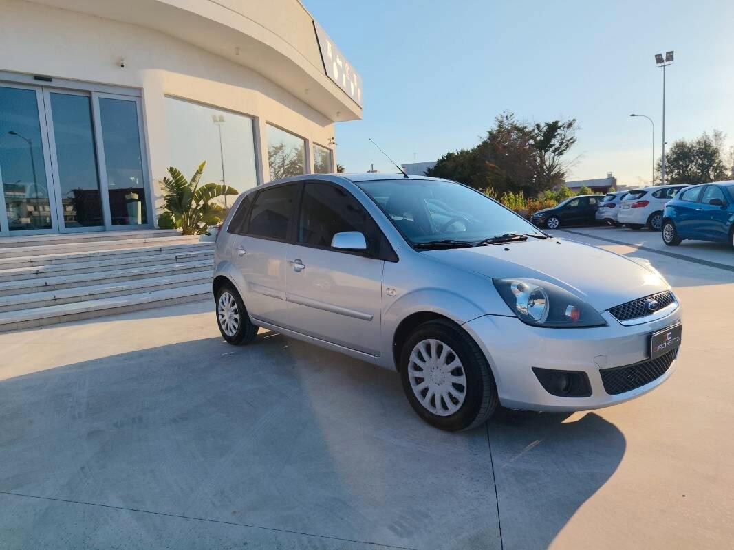 Ford Fiesta 1.4 tdci Plus 5p