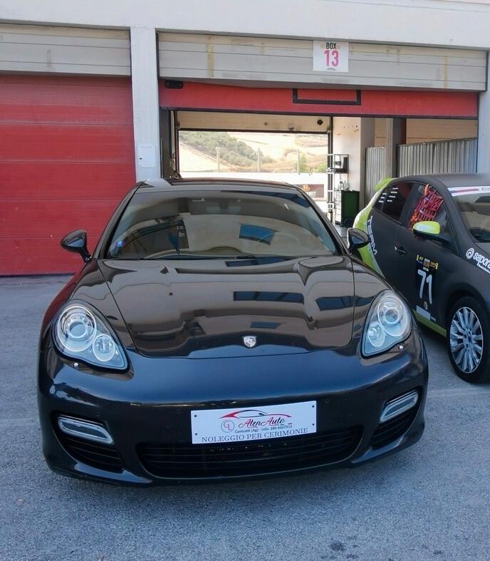 Porsche Panamera 4.8 Turbo