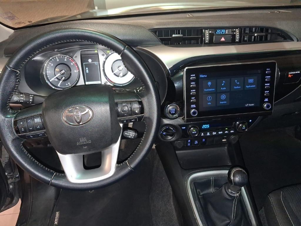 TOYOTA Hilux 2.4 d-4d C&C 4x4 Double cab Executive