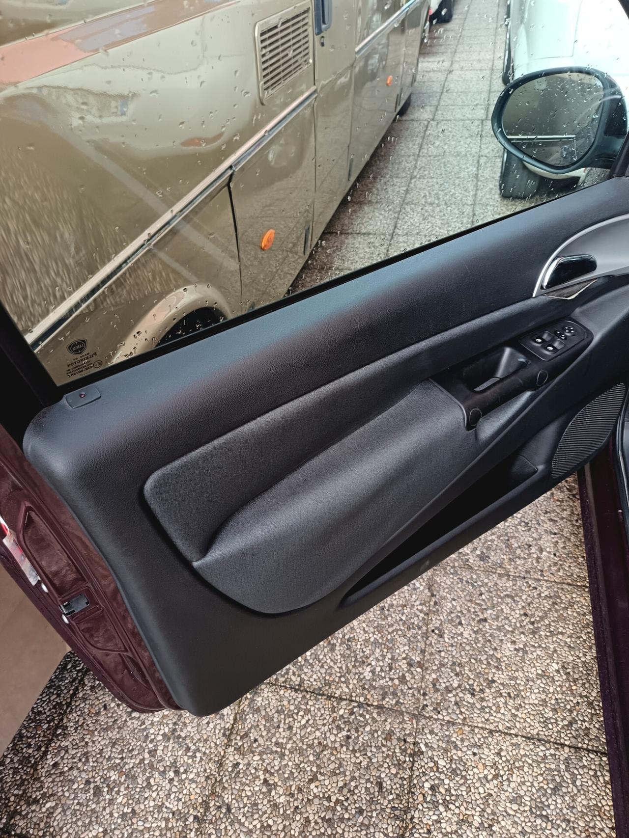 Lancia Ypsilon 1.2 69 CV 5 porte S&S Platinum