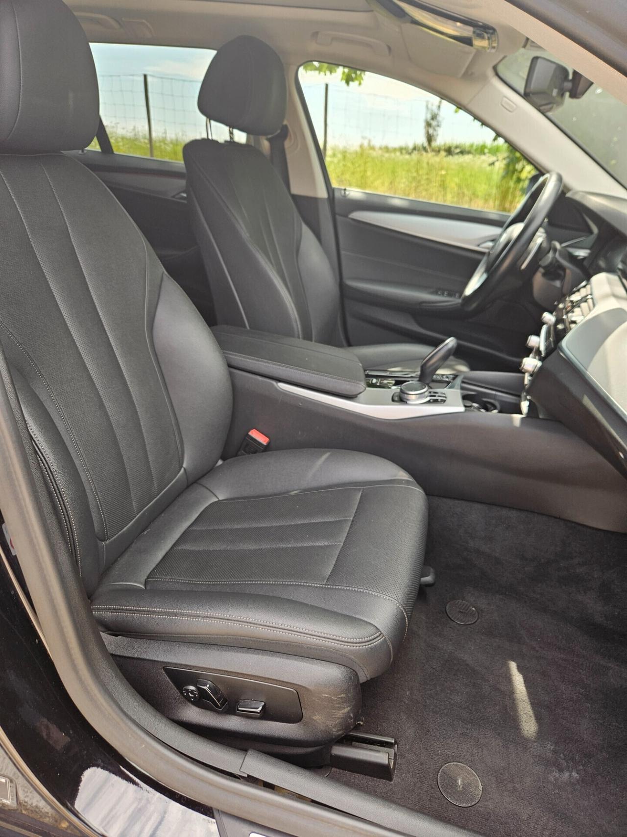 Bmw 520d 48V Touring mhev Business AUTO